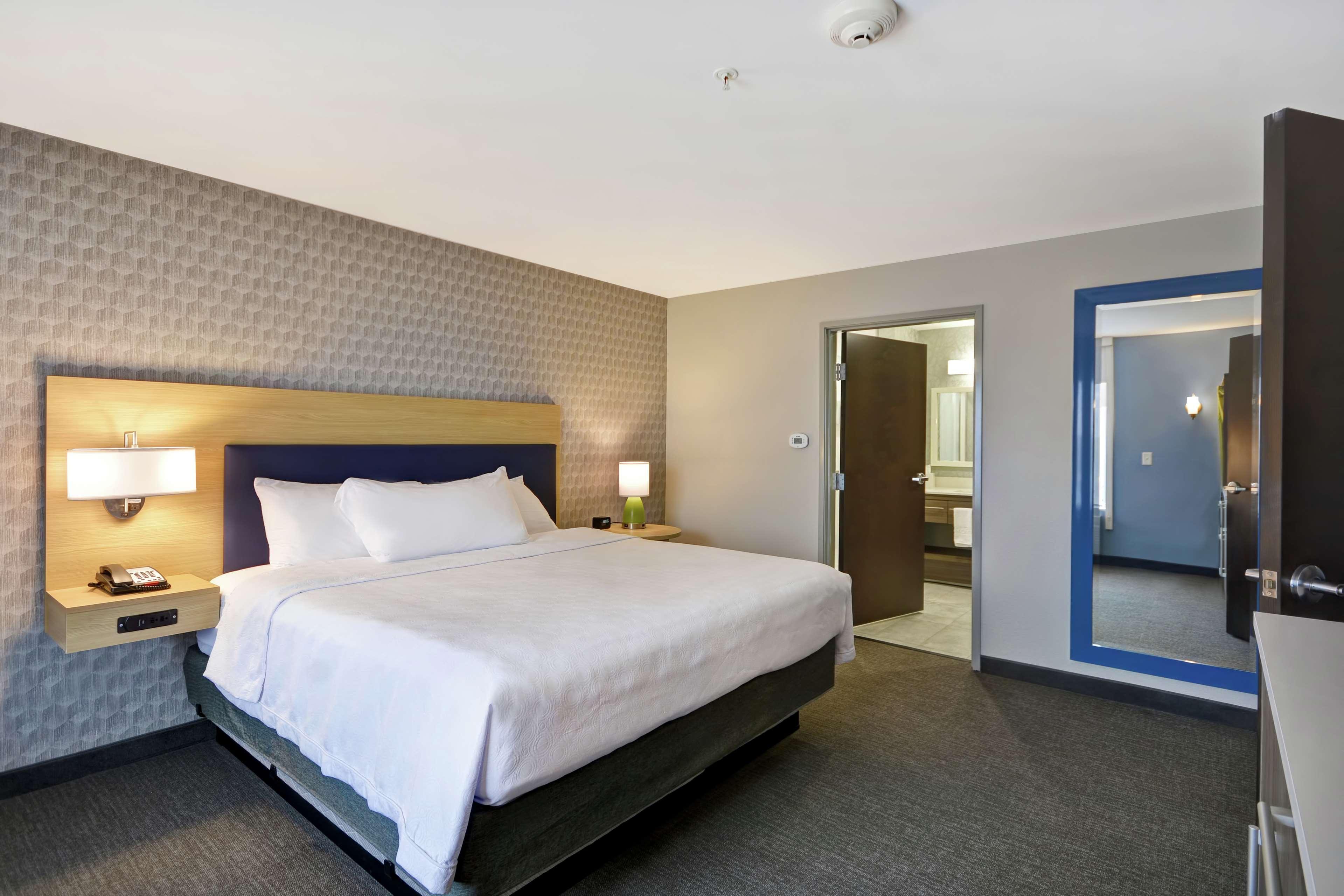 Home2 Suites By Hilton Grand Rapids North Walker Exterior photo