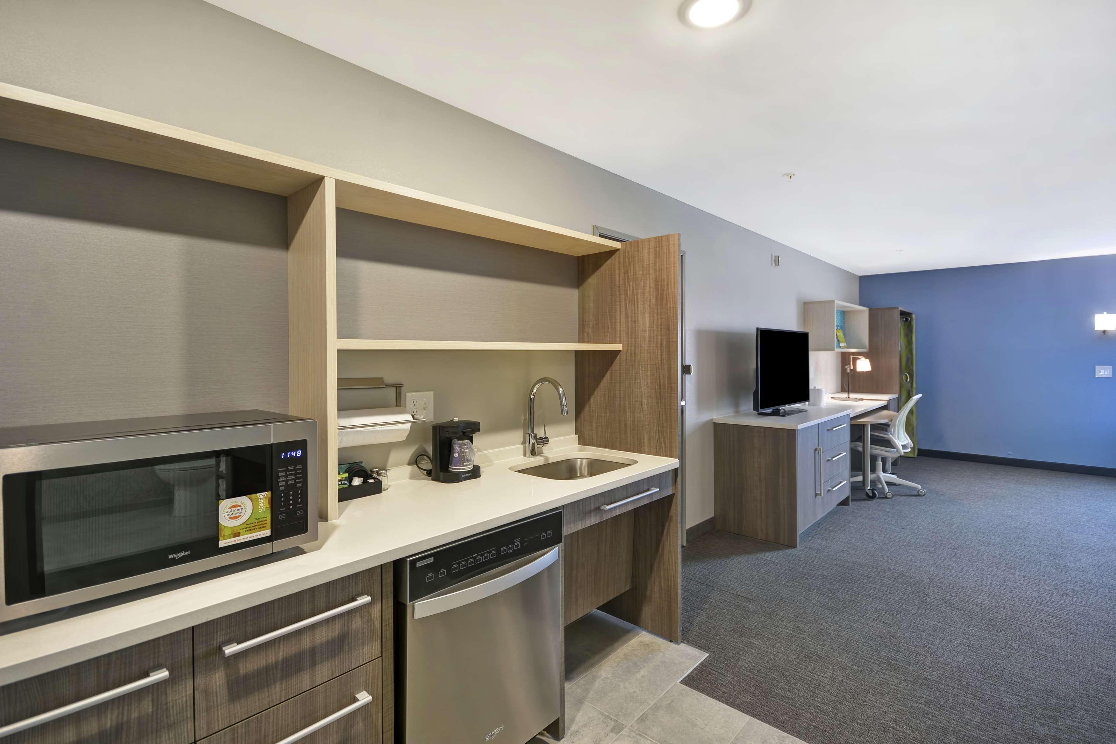 Home2 Suites By Hilton Grand Rapids North Walker Exterior photo
