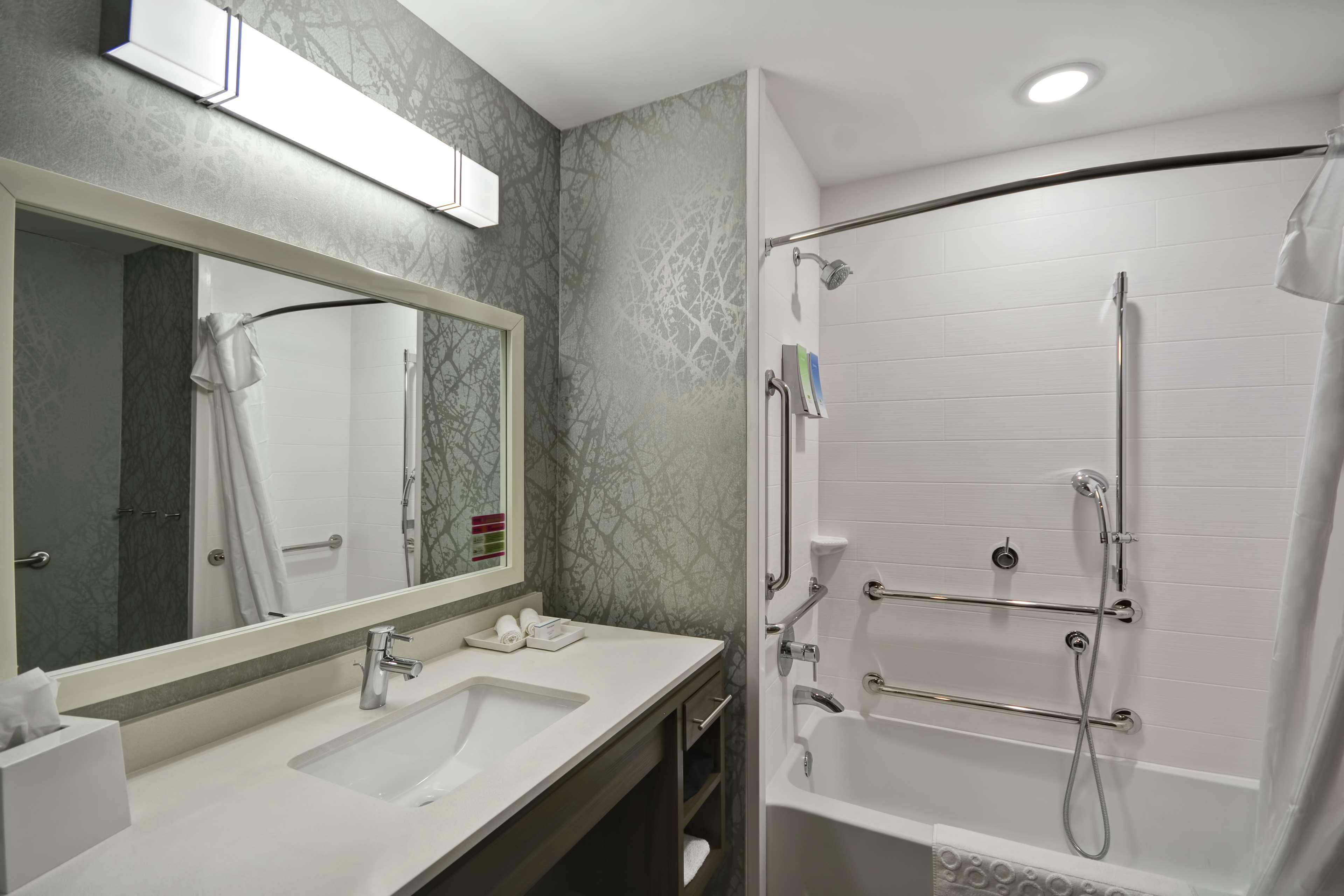 Home2 Suites By Hilton Grand Rapids North Walker Exterior photo