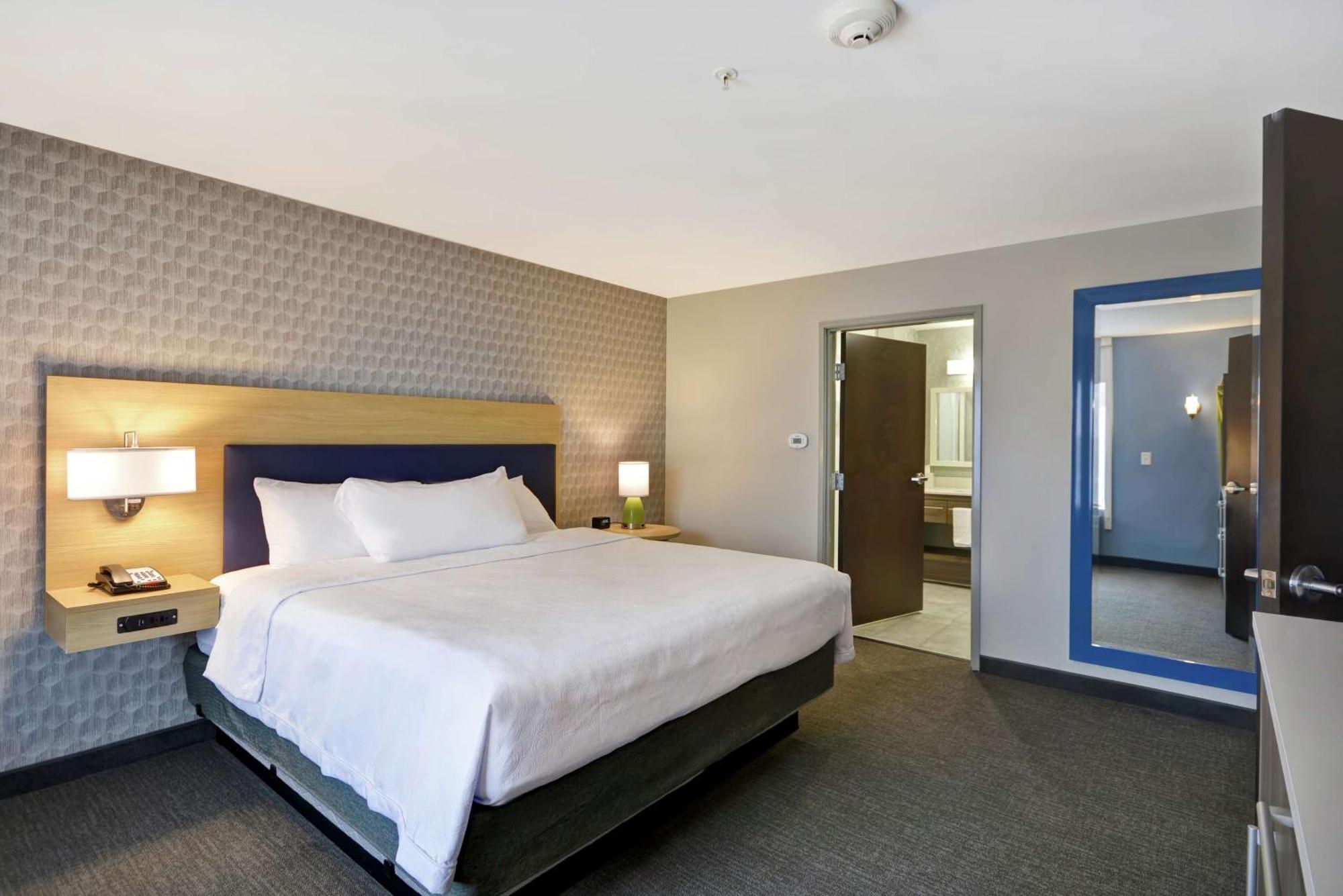 Home2 Suites By Hilton Grand Rapids North Walker Exterior photo