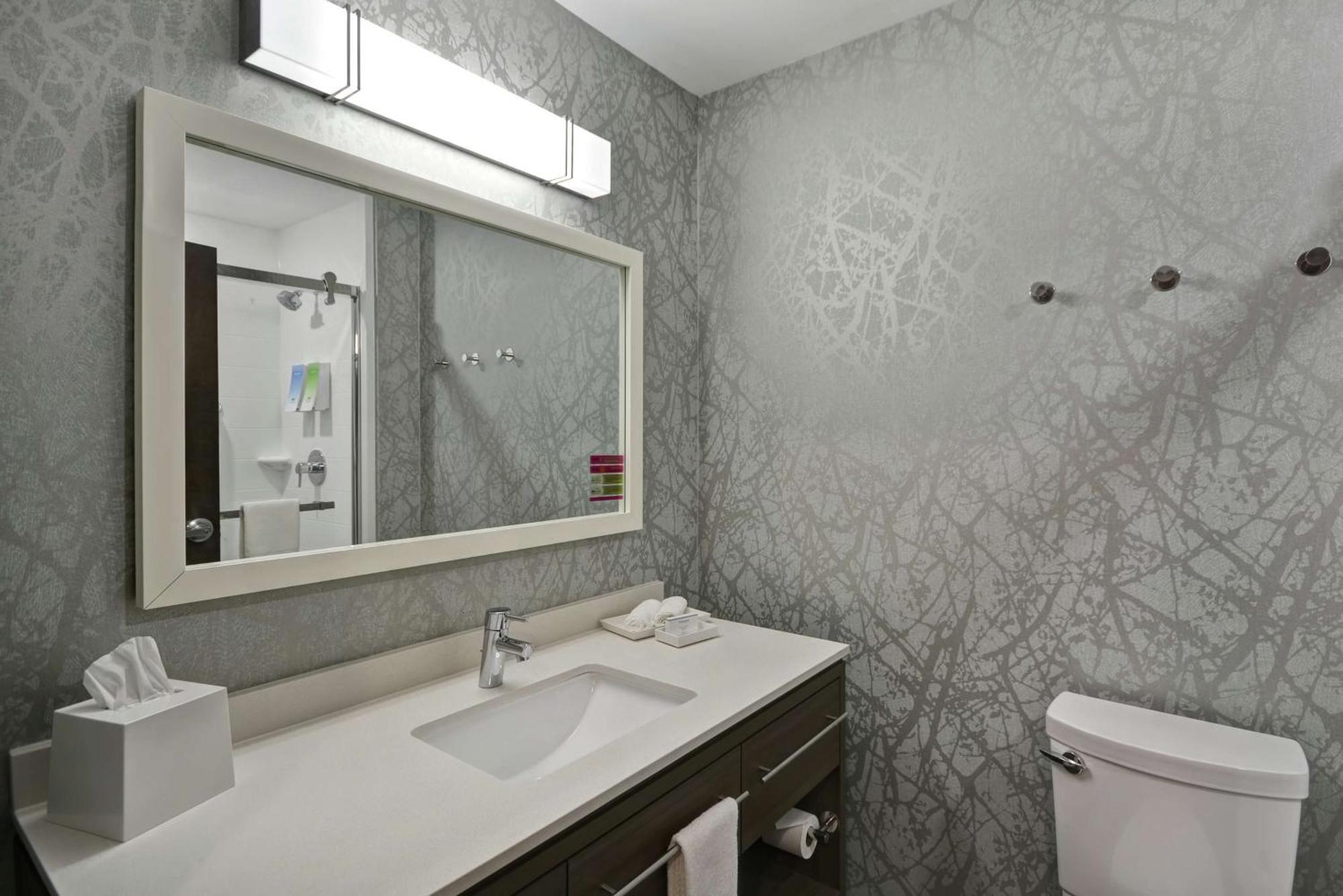 Home2 Suites By Hilton Grand Rapids North Walker Exterior photo