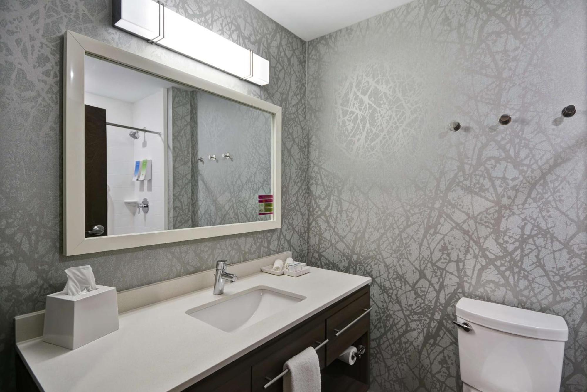 Home2 Suites By Hilton Grand Rapids North Walker Exterior photo